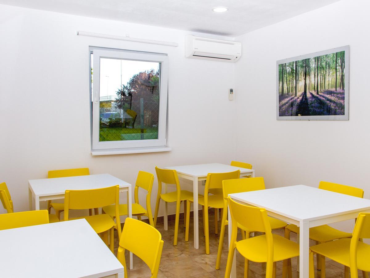 Guesthouse Dubai 자그레브 외부 사진